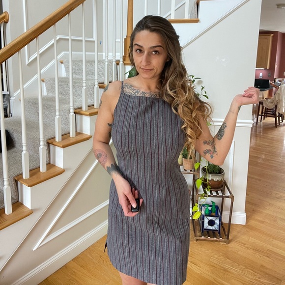 Adorable 90s High Neck Should’ve Been a Jumper Dress - Picture 8 of 9